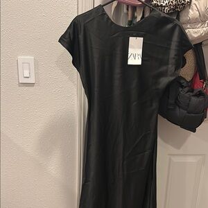 Zara Black Sheath Midi Dress Crew Neck Cap Sleeve
